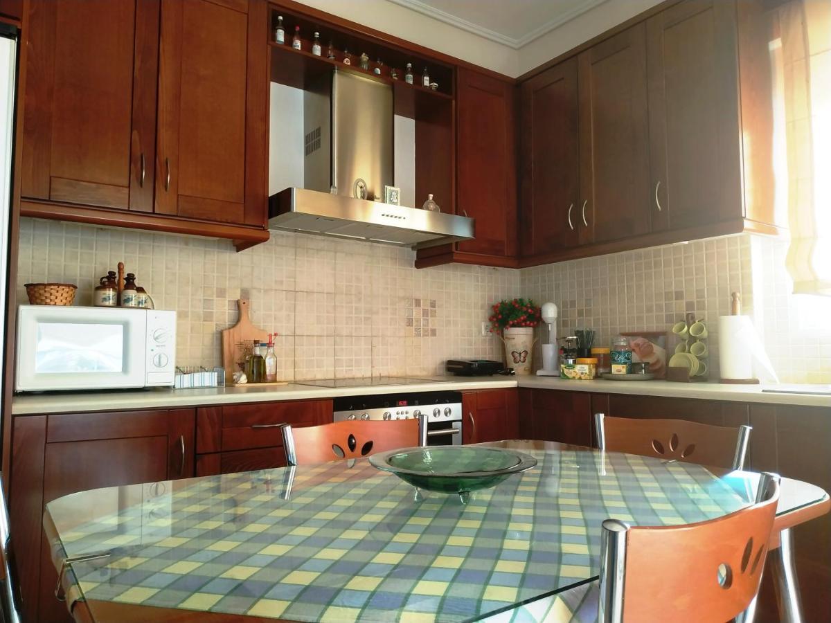 Thalia Apartment In Kalamata, 15' Walk From The City Center And The Beach מראה חיצוני תמונה
