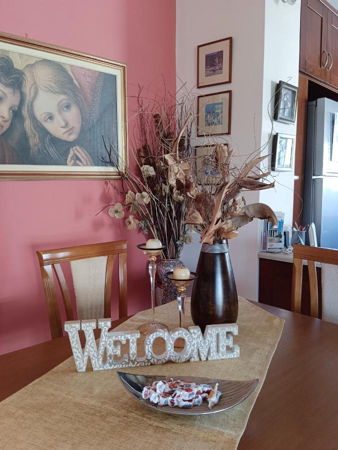Thalia Apartment In Kalamata, 15' Walk From The City Center And The Beach מראה חיצוני תמונה