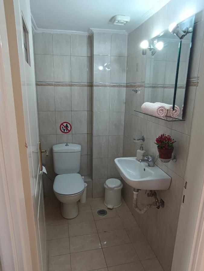 Thalia Apartment In Kalamata, 15' Walk From The City Center And The Beach מראה חיצוני תמונה