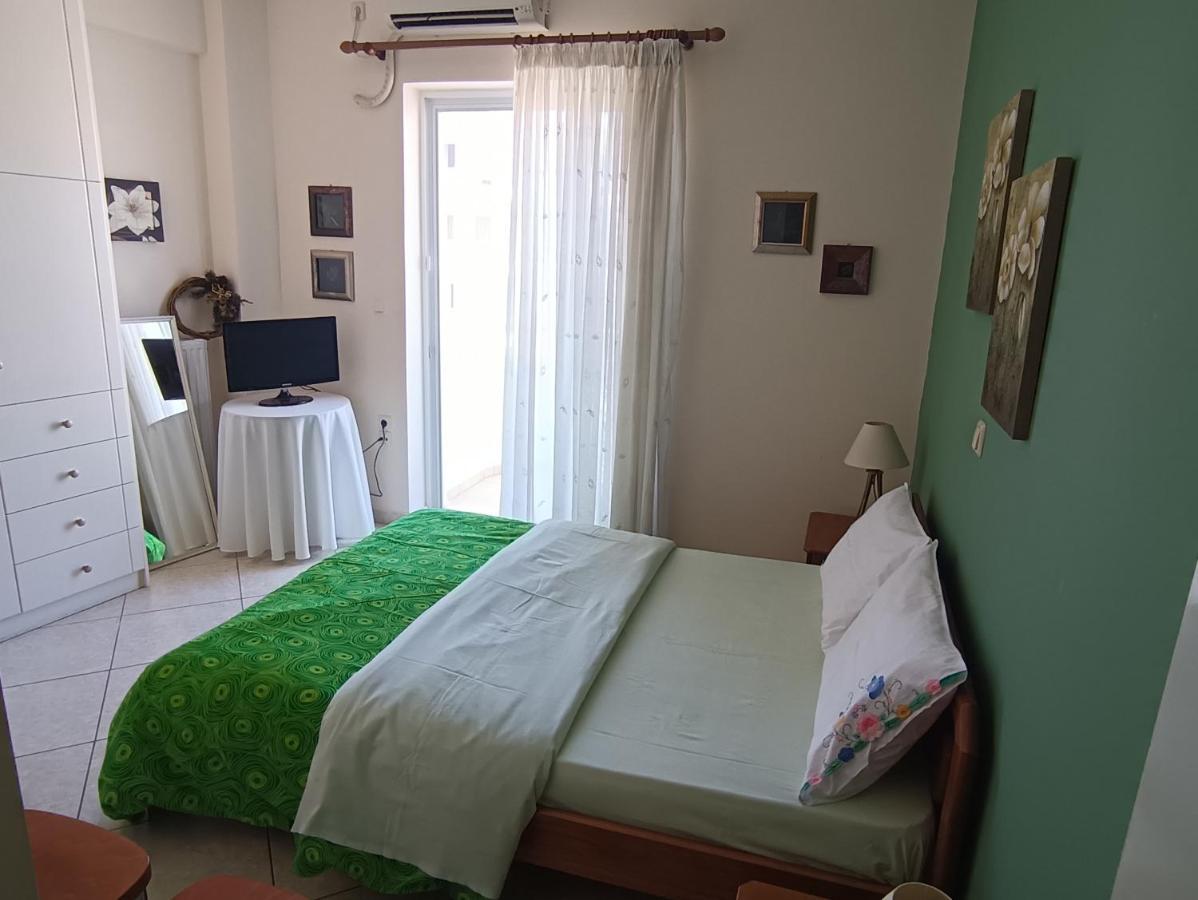 Thalia Apartment In Kalamata, 15' Walk From The City Center And The Beach מראה חיצוני תמונה